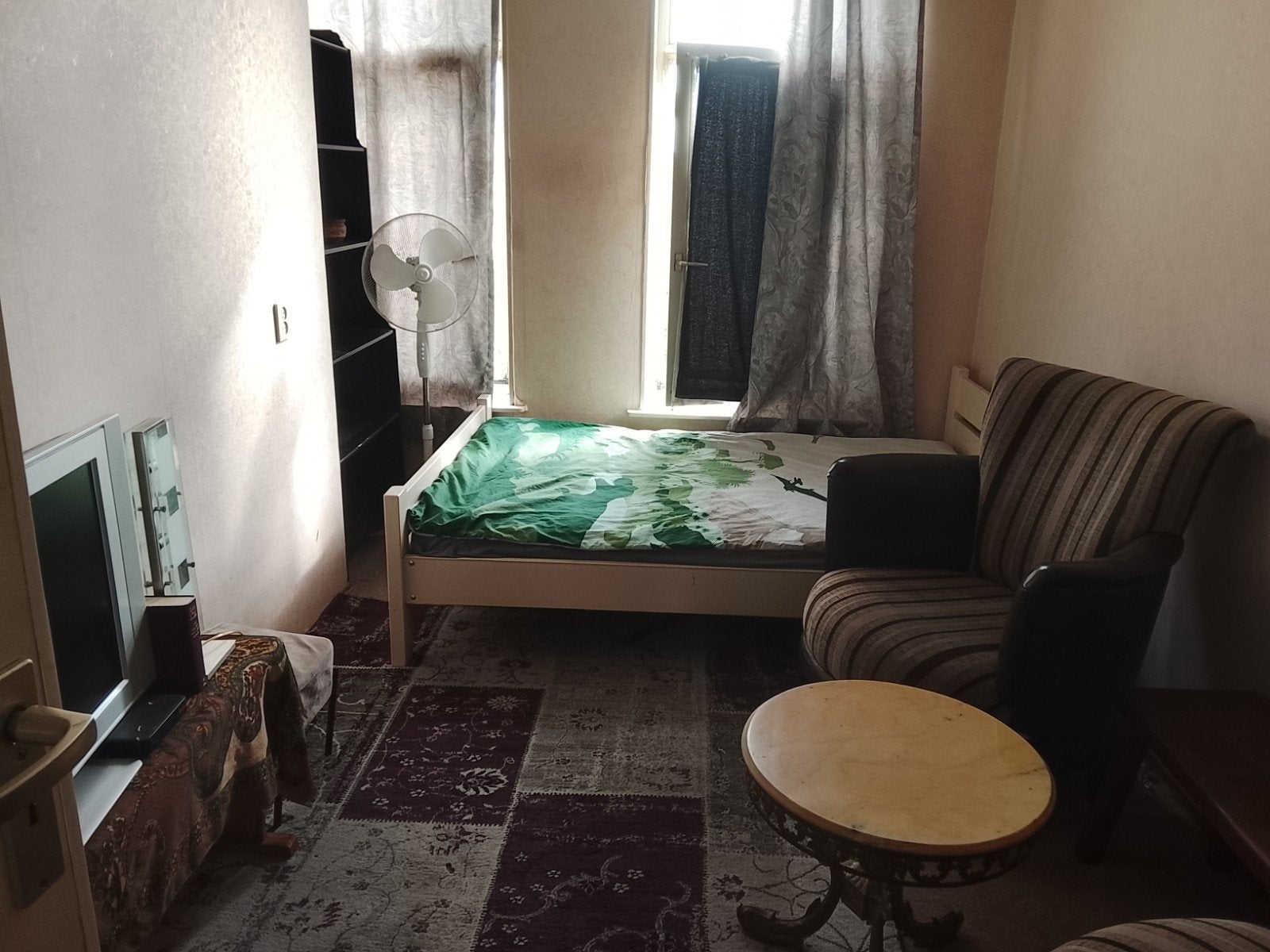 kamer te huur voor een Paar overnachtingen, een week,nacht, Huizen en Kamers, Kamers te huur, 20 tot 35 m², Rotterdam