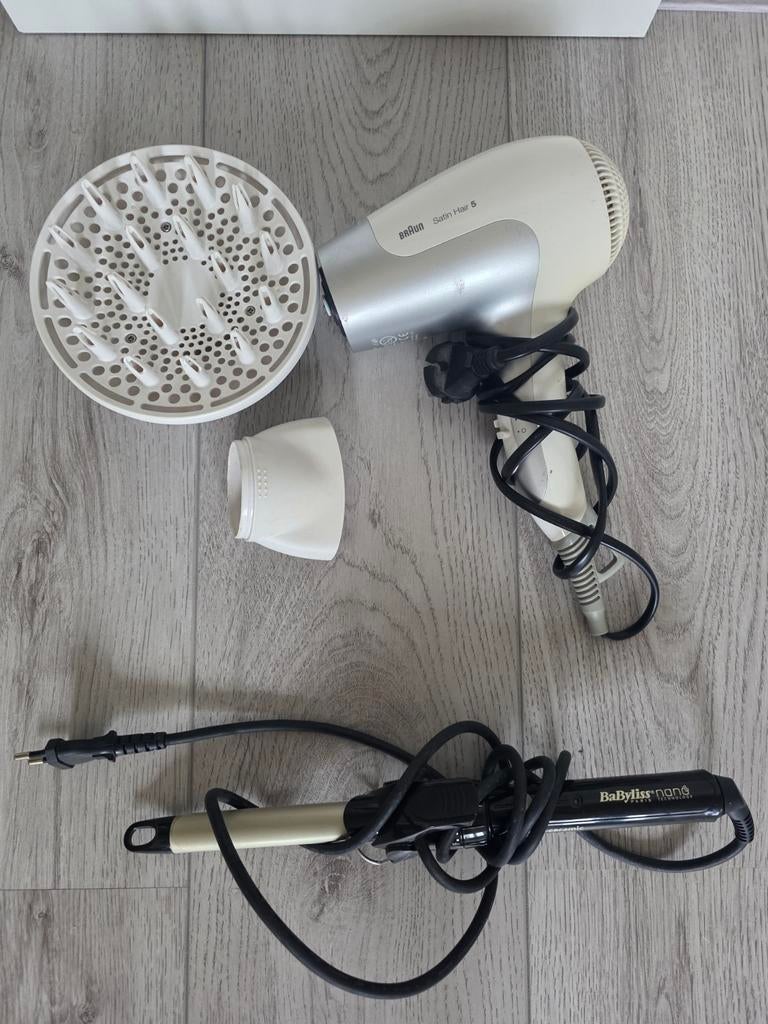 Braun föhn met diffuser en Babyliss krultang, Ophalen of Verzenden, Gebruikt, Föhn of Haardroger