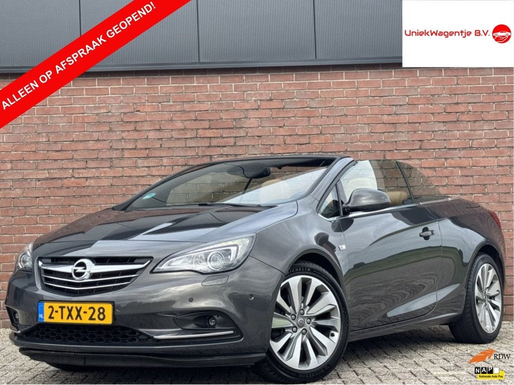 Opel Cascada 1.4T COSMO | NL-AUTO! | LEDER! | NAVI | CAMERA!, Voorwielaandrijving, 4 cilinders, Cabriolet, 4 stoelen
