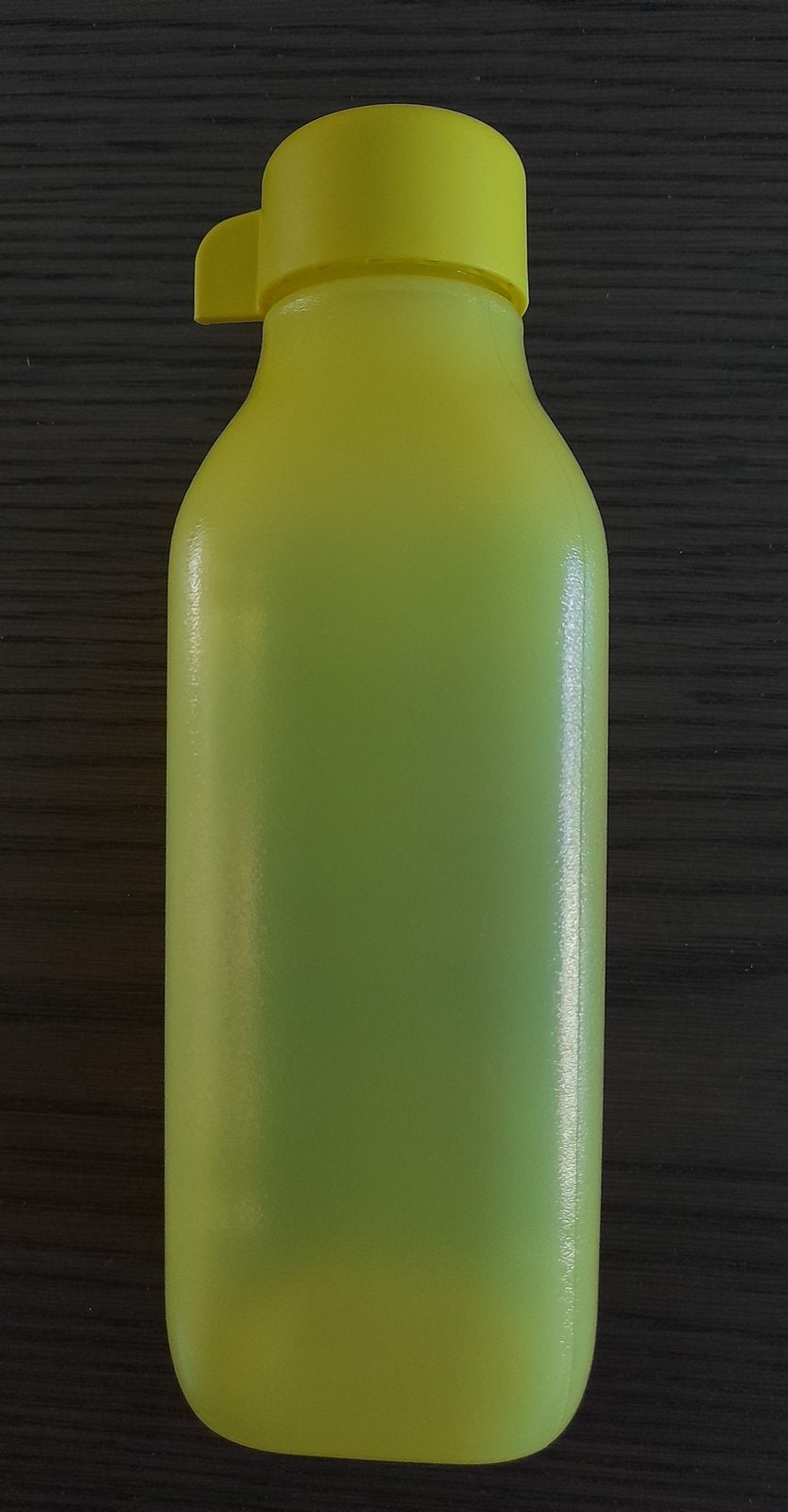 Gele Tupperware Eco Easy drinkfles. In zeer goede staat, Ophalen of Verzenden, Zo goed als nieuw, Geel, Overige typen