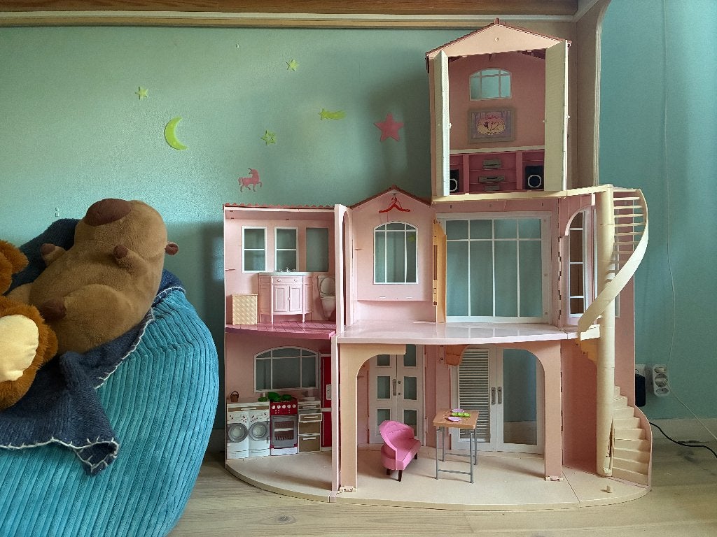 Inklapbaar Barbiehuis - Gebruikt, maar prima voor ronde 2, Ophalen, Gebruikt, Poppenhuis