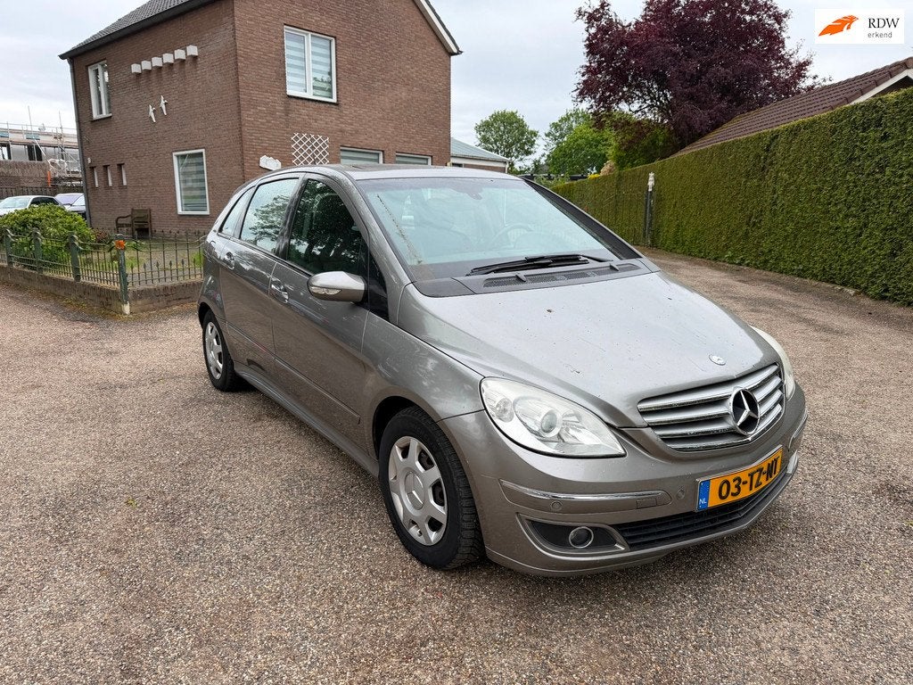 Mercedes-Benz B-klasse 170 *Advertentie lezen*, Auto's, Gebruikt, 4 cilinders, 116 pk, Bedrijf