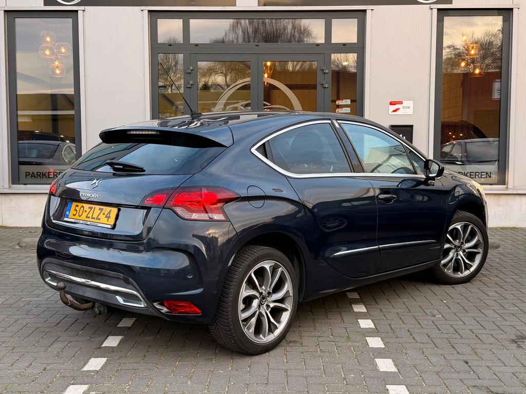 Citroen DS4 1.6 THP Sport Chic|Leer||PDC|Trekhaak|, Auto's, Voorwielaandrijving, Euro 5, Huisgarantie, 4 cilinders