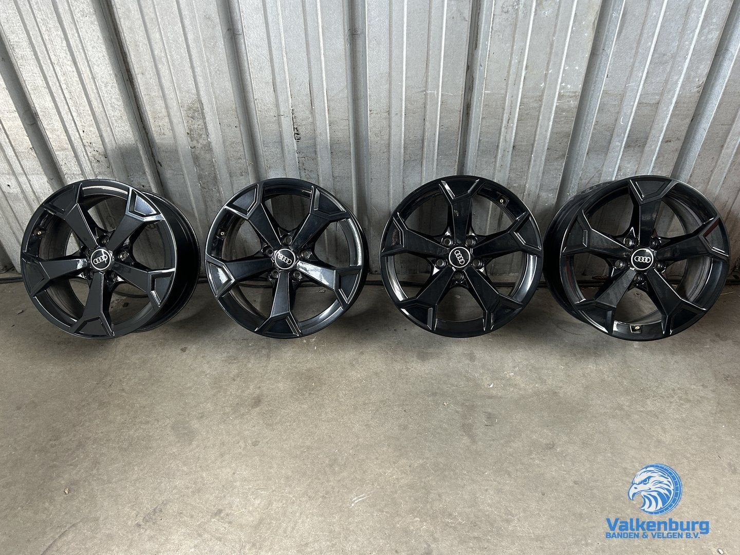 Originele Audi A3 Q2 Q3 17 inch zwarte velgen 5x112, Auto-onderdelen, Gebruikt, Velg(en), -, -