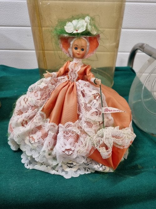 -	Pop braxelles vintage dame met paraplu, Ophalen of Verzenden, 'T Olde Gre-j, Info@toldegrej.nl, Endepoelstraat 20f Didam