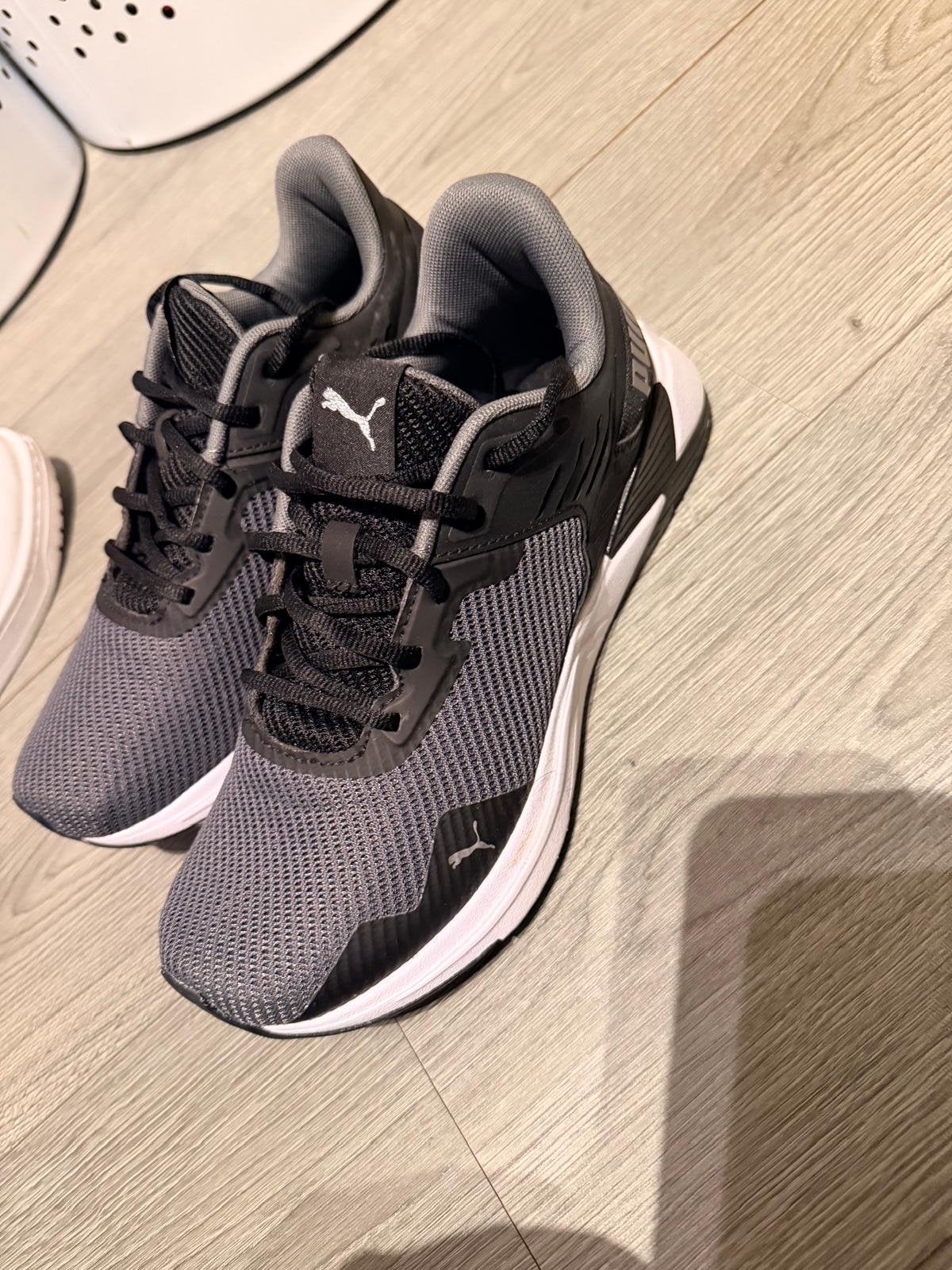 Puma sneakers maat 39, Ophalen of Verzenden, Nieuw, Grijs, Sneakers of Gympen