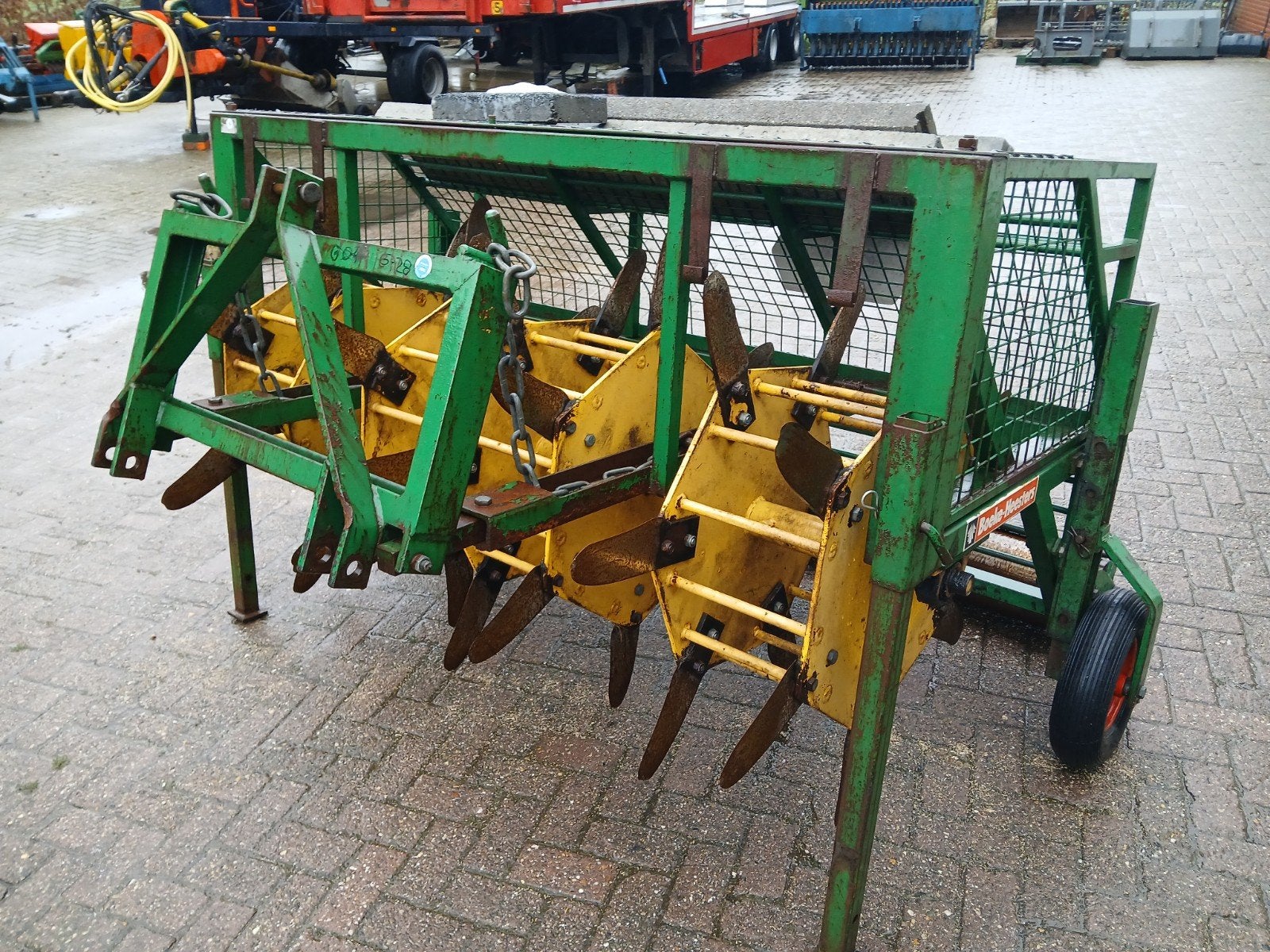 Messenbeluchter beluchter graslanden beluchter, Ophalen, Grondbewerking