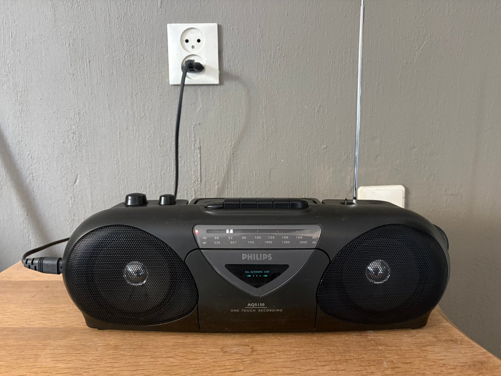 Vintage Draagbare Philips Radio / Casette speler, Ophalen of Verzenden, Zo goed als nieuw