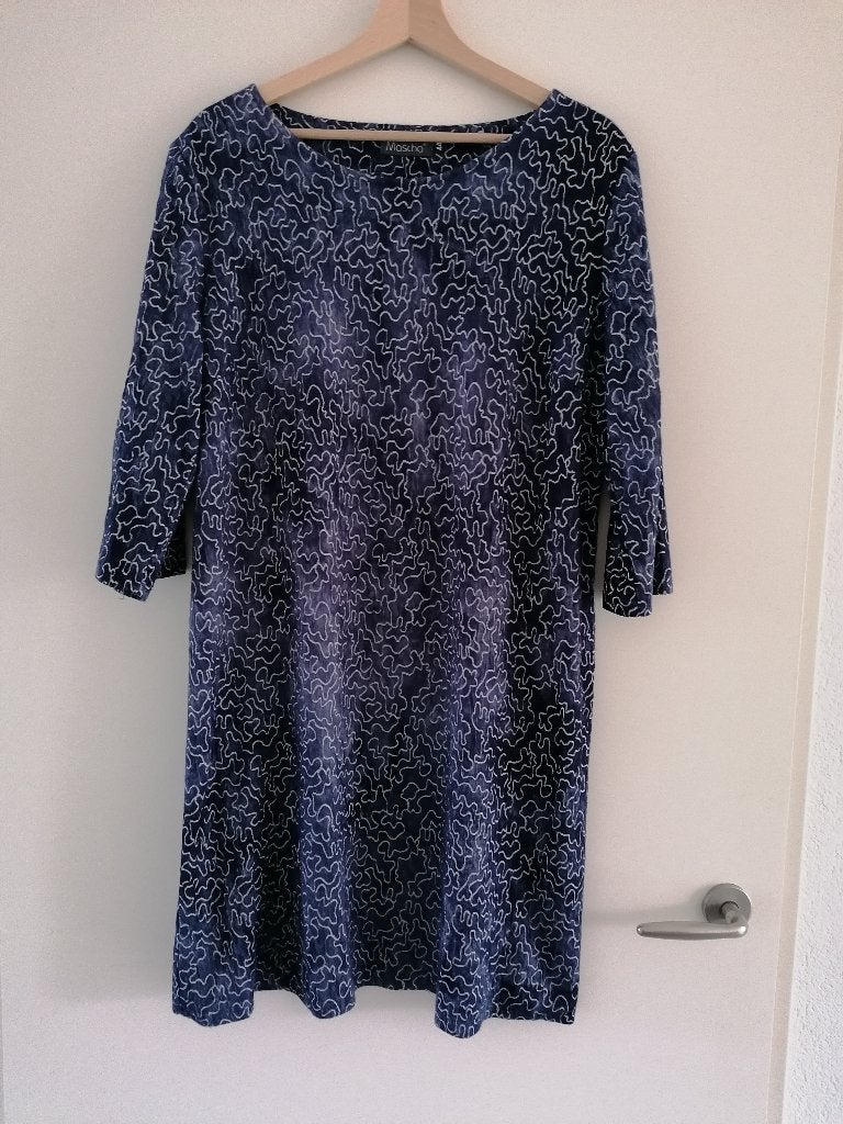 Blauw/Witte jurk, merk Mascha, maat 44, Kleding | Dames, Jurken, Zo goed als nieuw, Maat 42/44 (L), Blauw, Knielengte, Ophalen of Verzenden