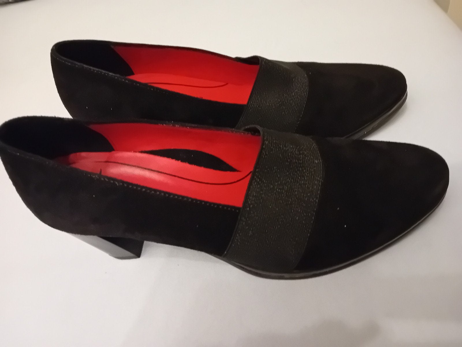 Ara suède schoenen, 2x gedragen op een bruiloft, Ophalen, Zo goed als nieuw, Zwart