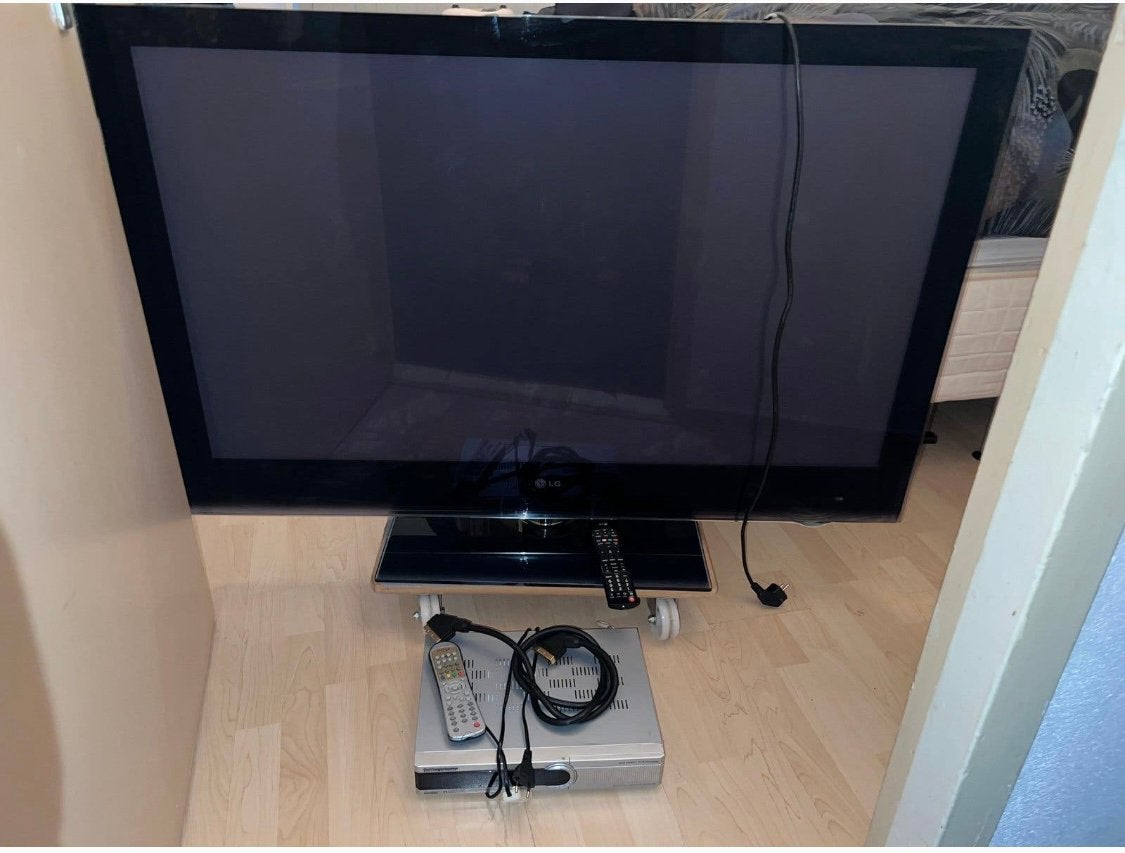 TV LG 50PS8000+2xSatellieten Gold Inter GL S 770 CR DSR 9000, Ophalen, LED, Zo goed als nieuw, 100 Hz