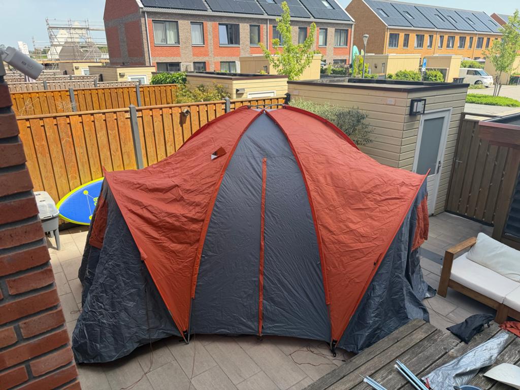 Grote koepeltent 6 personen - ideaal voor handige kampeerder, Caravans en Kamperen, Tenten, tot en met 6, Gebruikt, Ophalen