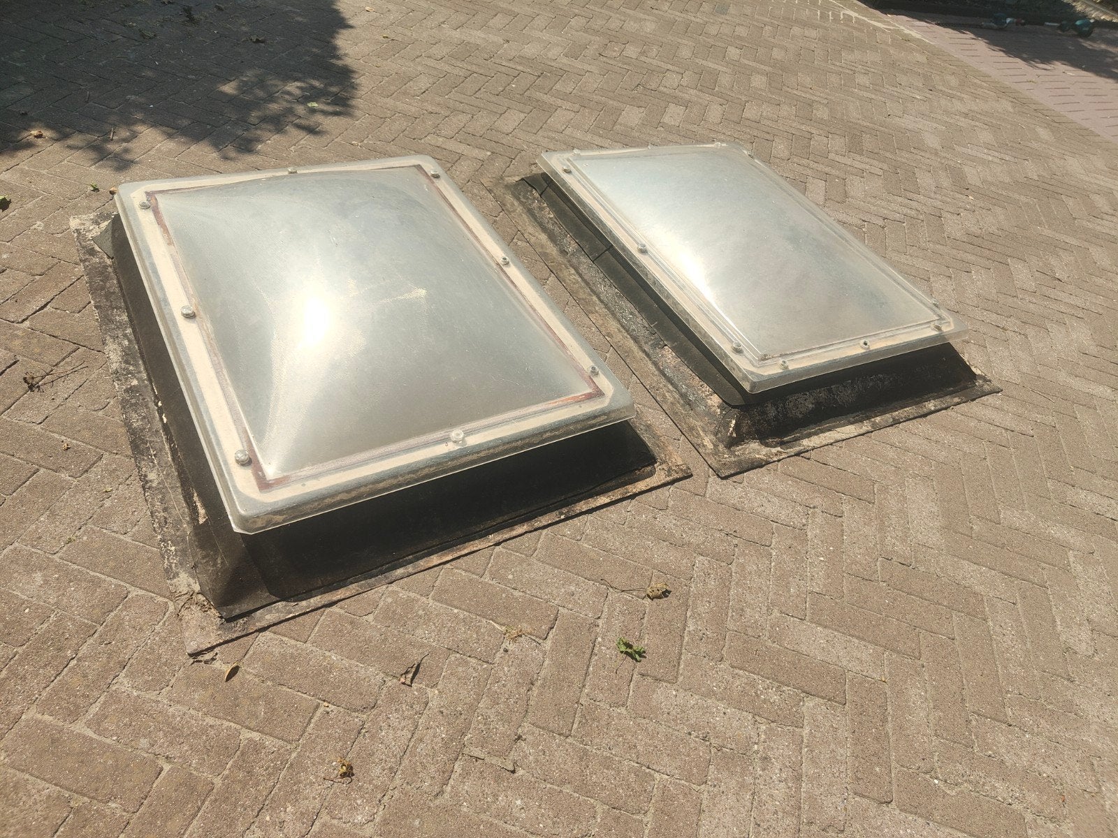 2 gebruikte lichtkoepels: helder en met privacy rooster, Ophalen, Gebruikt, Minder dan 80 cm, Minder dan 80 cm