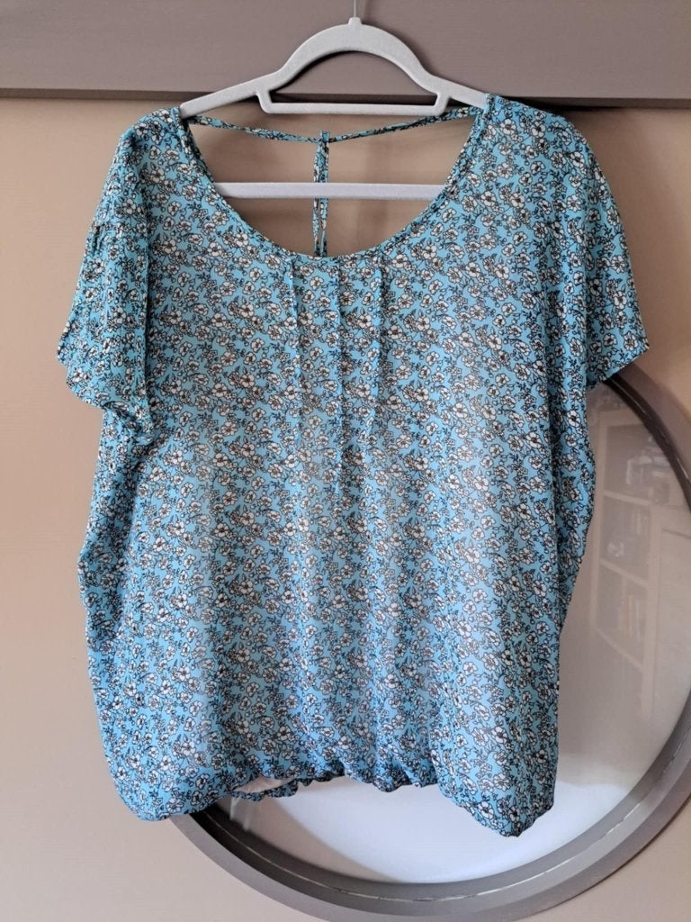 Giovane blouse mt 40/42, Belgische mode, Kleding | Dames, Maat 38/40 (M), Blauw, Ophalen of Verzenden, Zo goed als nieuw