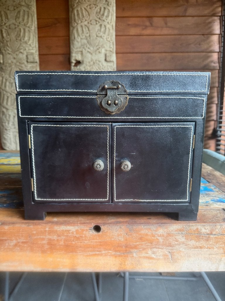 Chinees kist sieradenkist groot Chinese zwart, Verburgt Vintage, Gebruikt, Ophalen of Verzenden, https://verburgtvintage.nl/#contact