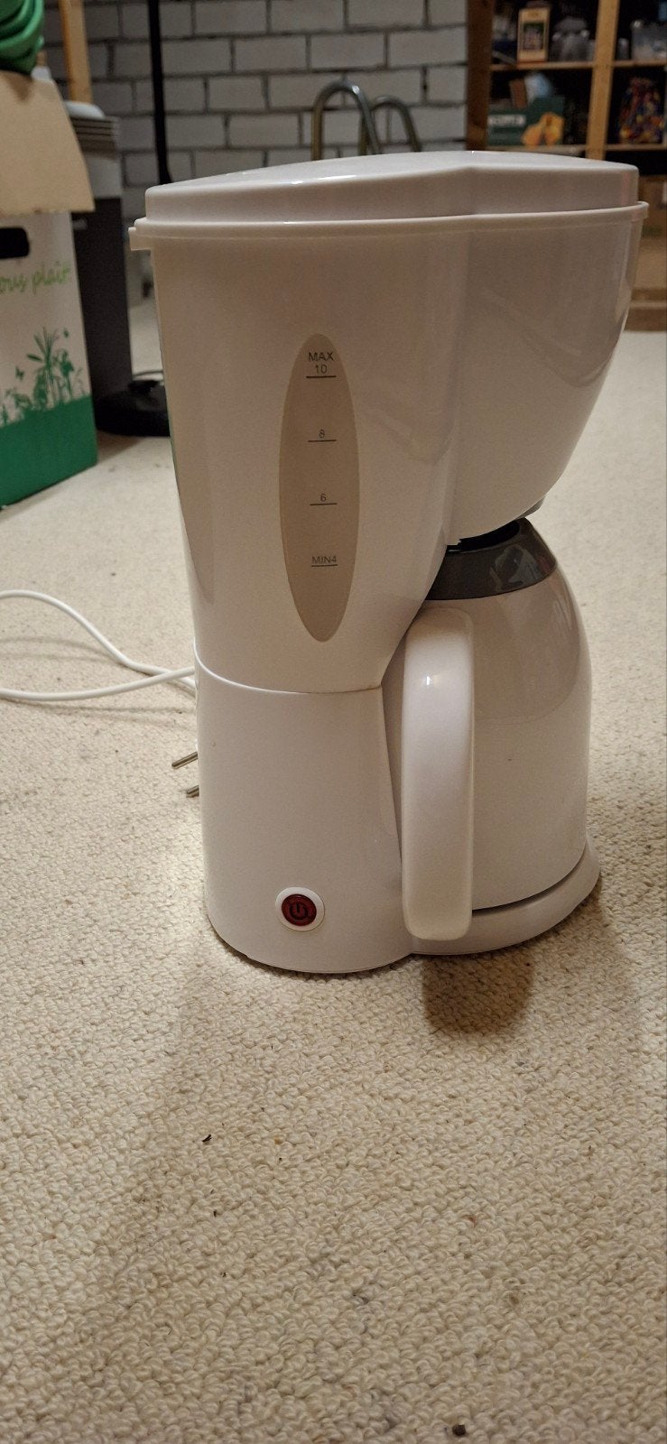 Tristar Koffiezetapparaat met Thermoskan - Wit, Witgoed en Apparatuur, Gebruikt, 10 kopjes of meer, Koffiemachine, Gemalen koffie