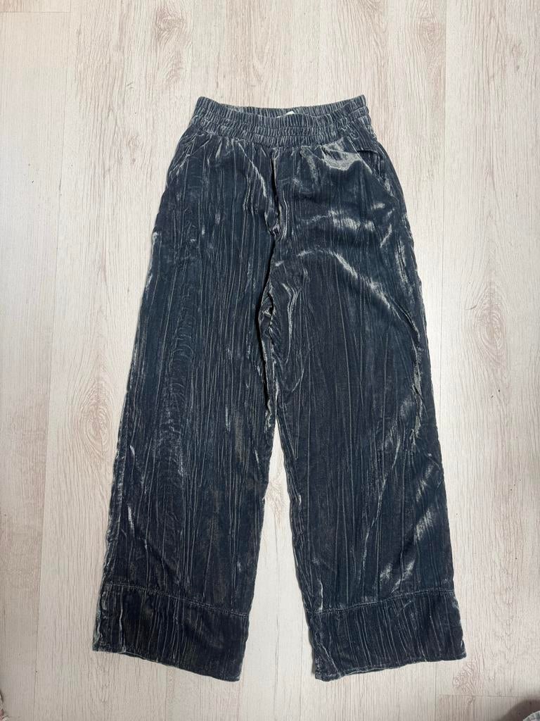 Zara fluwelen broek maat 140, Ophalen of Verzenden, Zo goed als nieuw