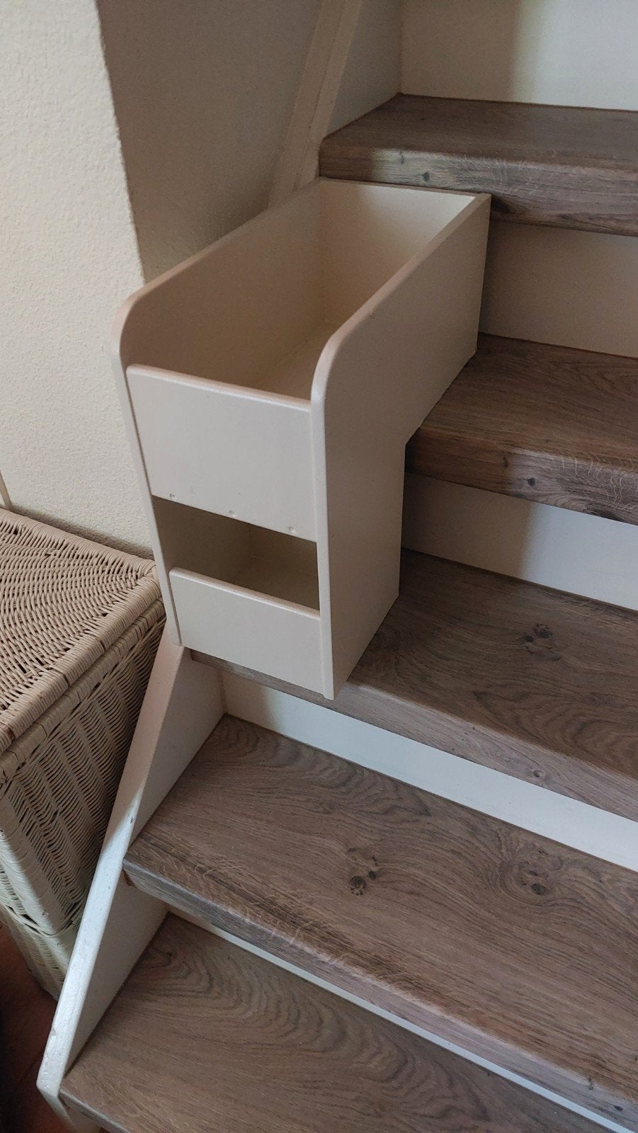 Handige houten trapmand/bak, Ophalen