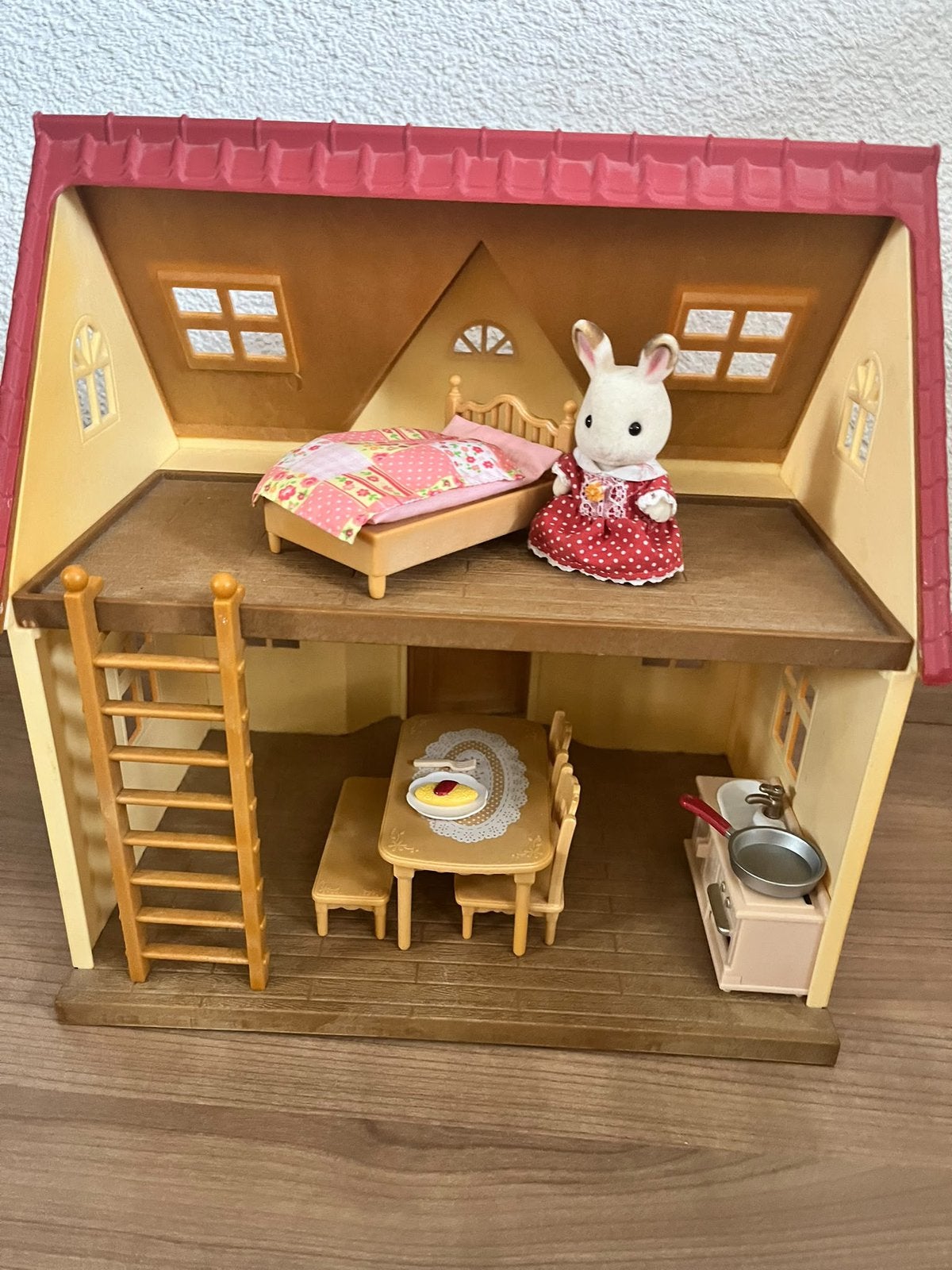 Sylvanian startershuis met doos, Ophalen, Zo goed als nieuw, Poppenhuis