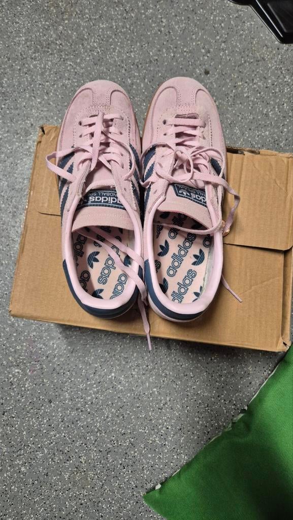 Adidas spezial 39, Kleding | Dames, Schoenen, Ophalen of Verzenden, Zo goed als nieuw, Sneakers of Gympen