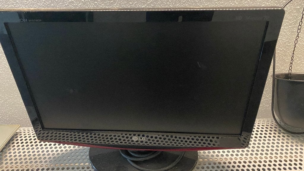 LG Flatron M197WDP-PZ Monitor, Computers en Software, Ingebouwde speakers, Ophalen of Verzenden, LG, 60 Hz of minder