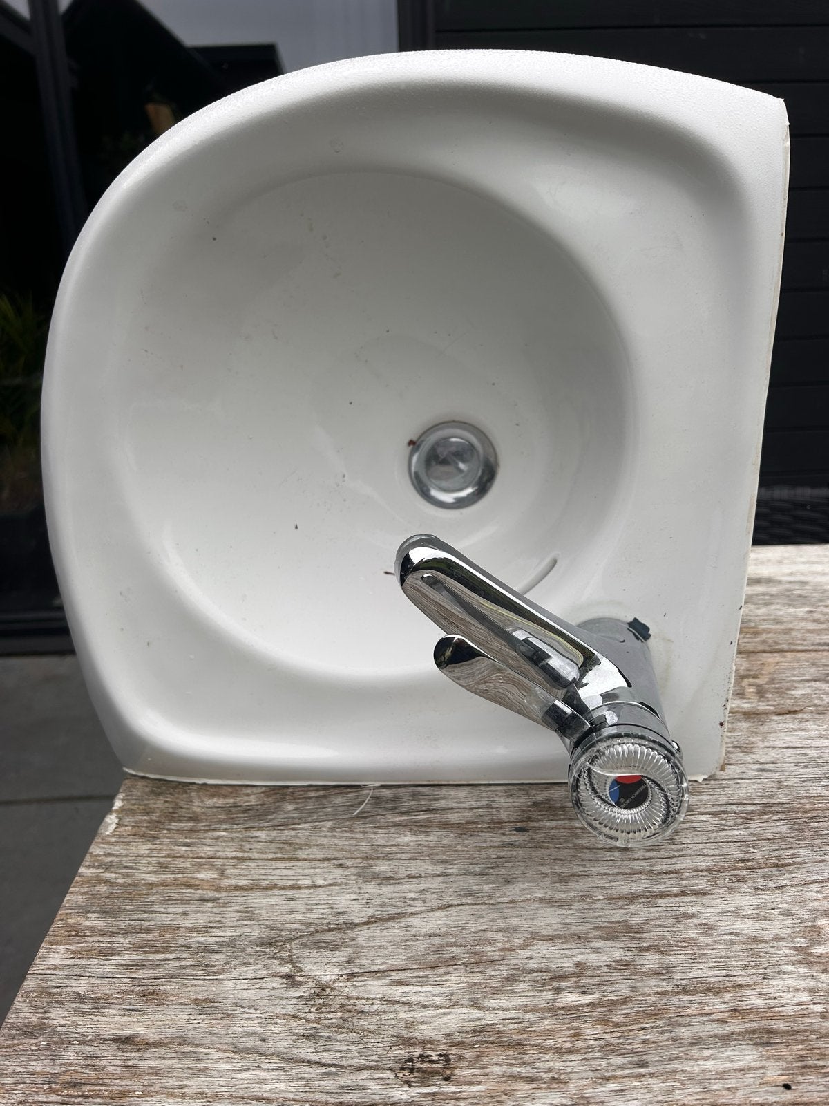 Villeroy & Boch Hoekwastafel met Kraan - Gebruikt, Doe-het-zelf en Verbouw, Ophalen, Gebruikt, Chroom, Wastafel