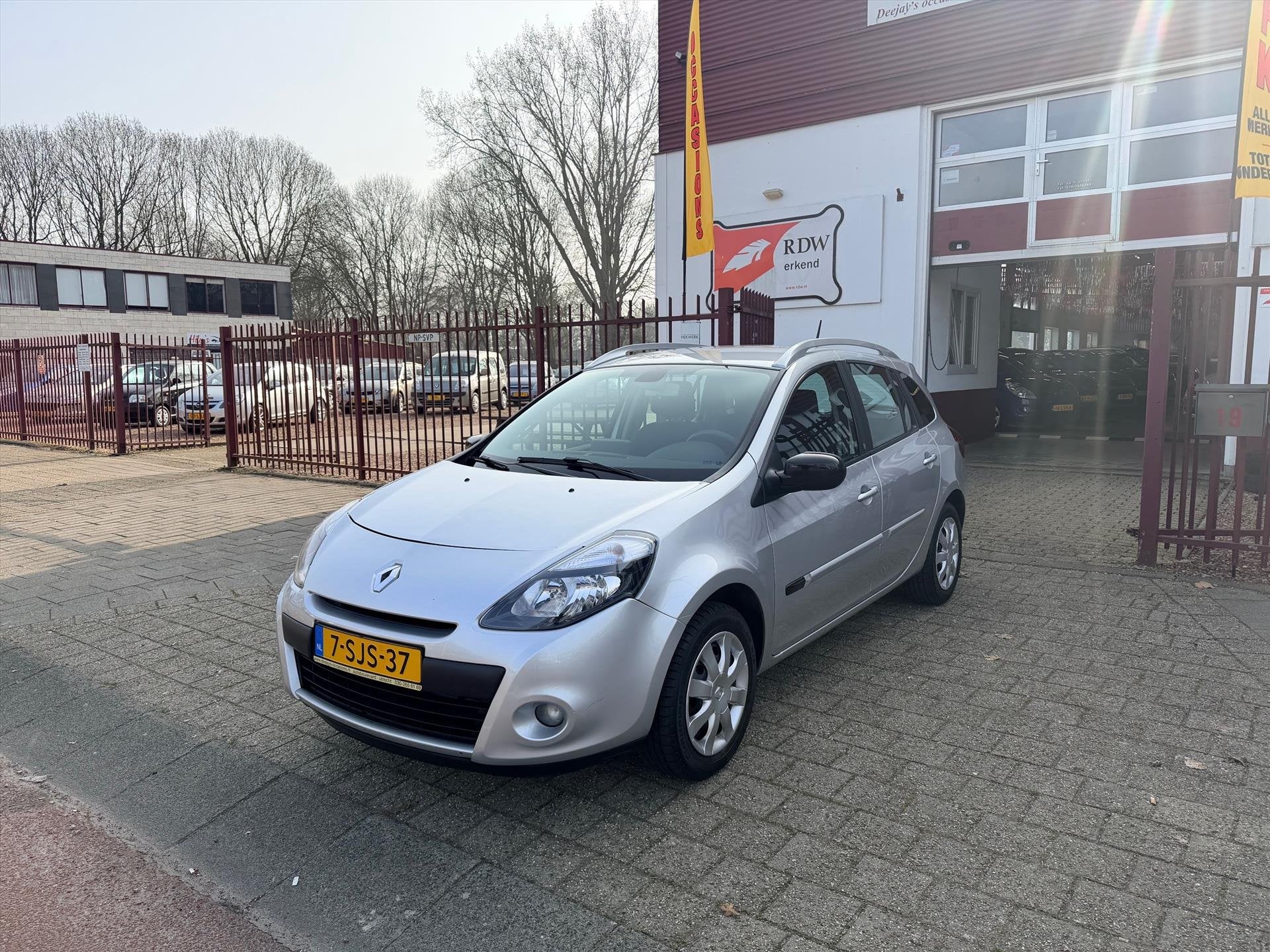 Renault Clio 1.2 TCE 100 ESTATE 20th, Voorwielaandrijving, Euro 5, Gebruikt, 1095 kg