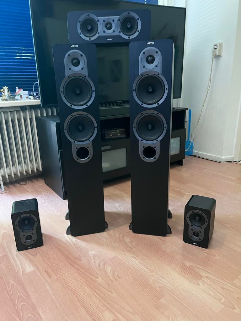 Jamo S420 5.0 Surroundset + 2 sets van spikes, Audio, Tv en Foto, Home Cinema-sets, Overige spelers, 5.1-systeem, 70 watt of meer