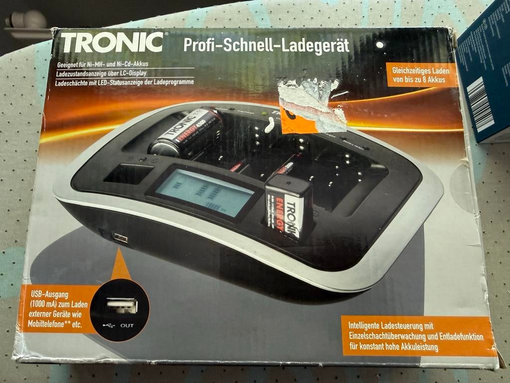 TRONIC Profi-Snellader voor Ni-MH en Ni-Cd accu's, Ophalen of Verzenden, Zo goed als nieuw