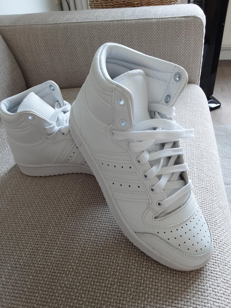 NIEUW witte adidas sneakers Maat 37, Adidas, Wit, Nieuw, Ophalen of Verzenden