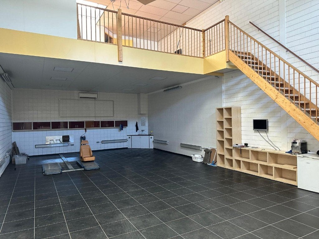 Opslagloods met kantoor 160m2  te huur Engelen Den Bosch, Zakelijke goederen, 160 m², Huur, Bedrijfsruimte