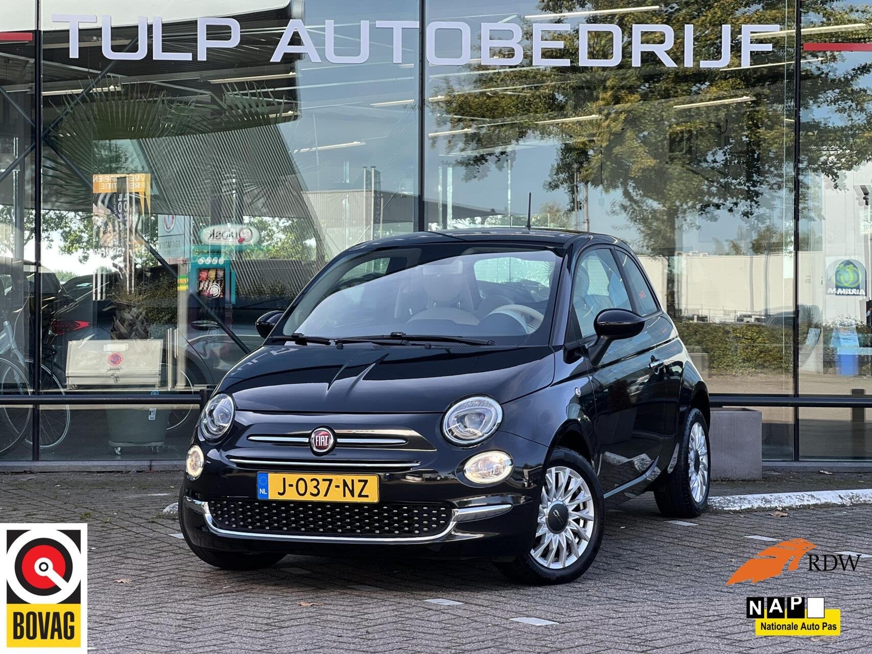 Fiat 500 1.0 Hybrid Lounge Airco Clima Cruise 1eEig NLauto N, Dealer onderhouden, Stof, 4 stoelen, Zwart