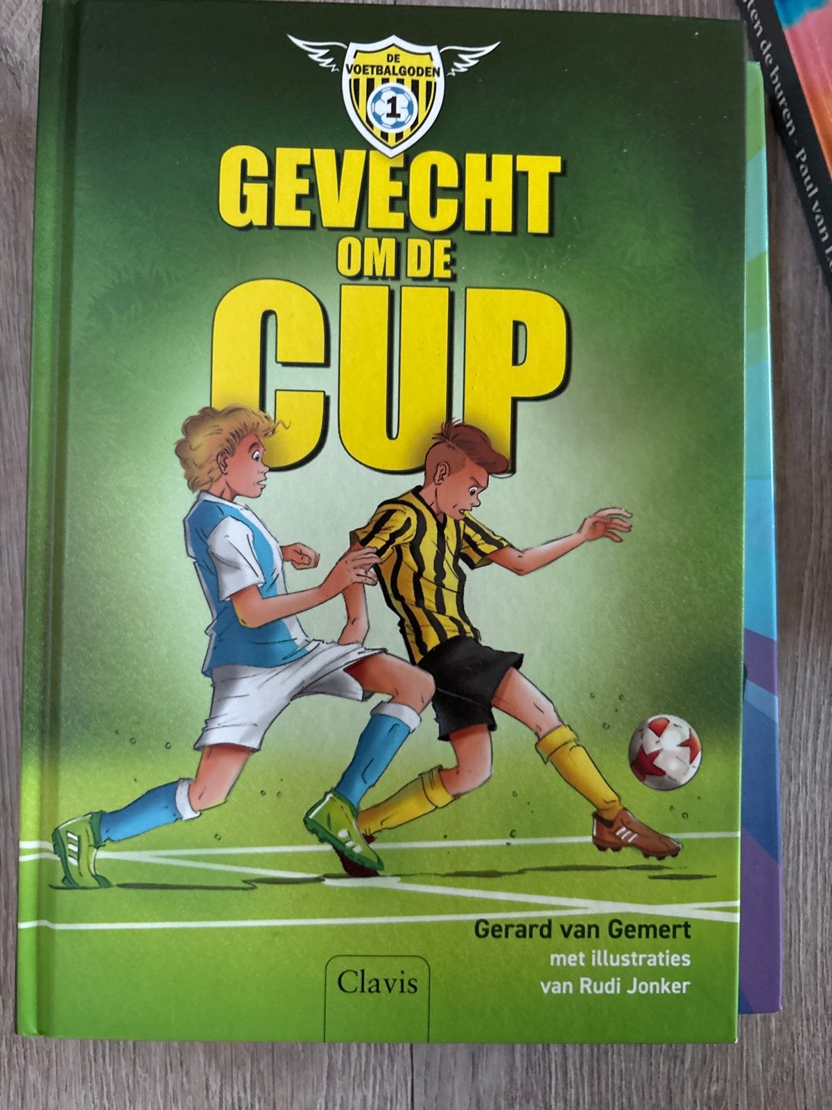Gevecht om de Cup - De Voetbalgoden (deel 1), Boeken, Ophalen of Verzenden, Zo goed als nieuw, Fictie algemeen