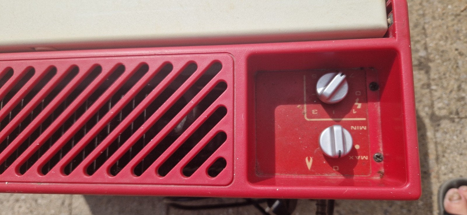 Koelbox 12V, 220V en gas - Gebruikt maar goede staat, Ophalen, Gebruikt, Elektrisch