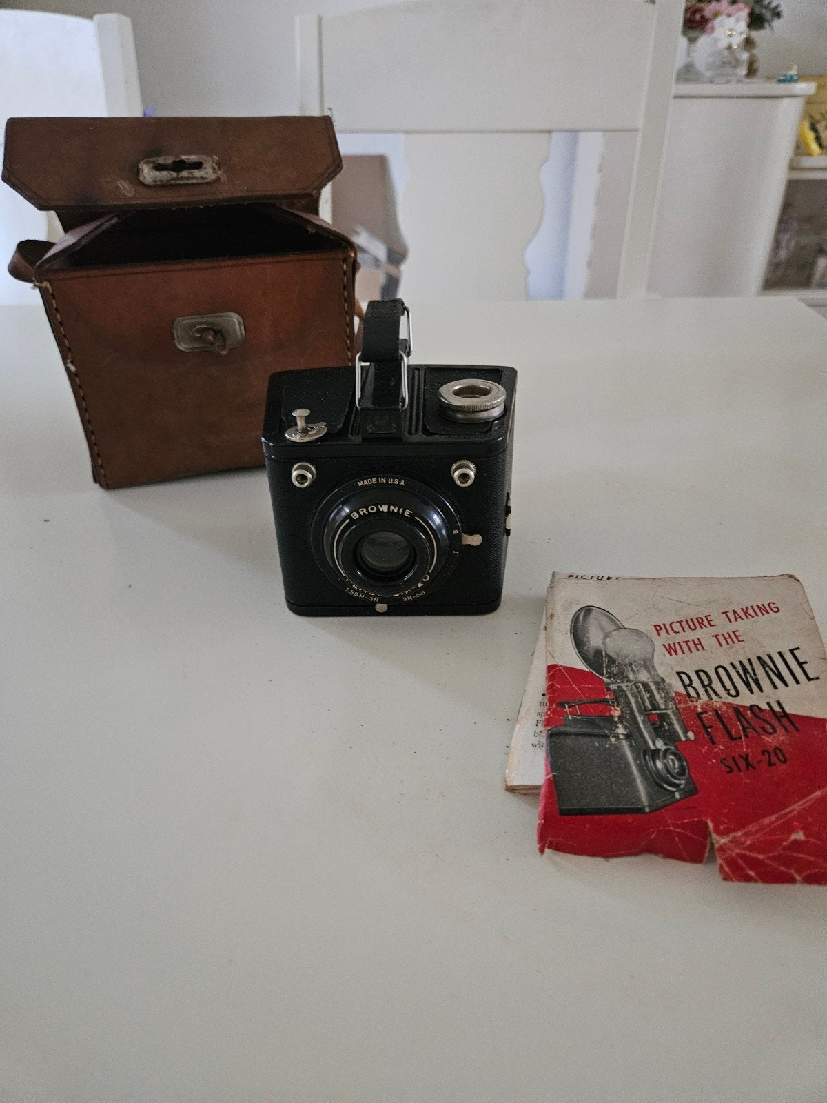 Vintage Kodak Brownie Six-20 Camera met lederen tas, Audio, Tv en Foto, Ophalen of Verzenden