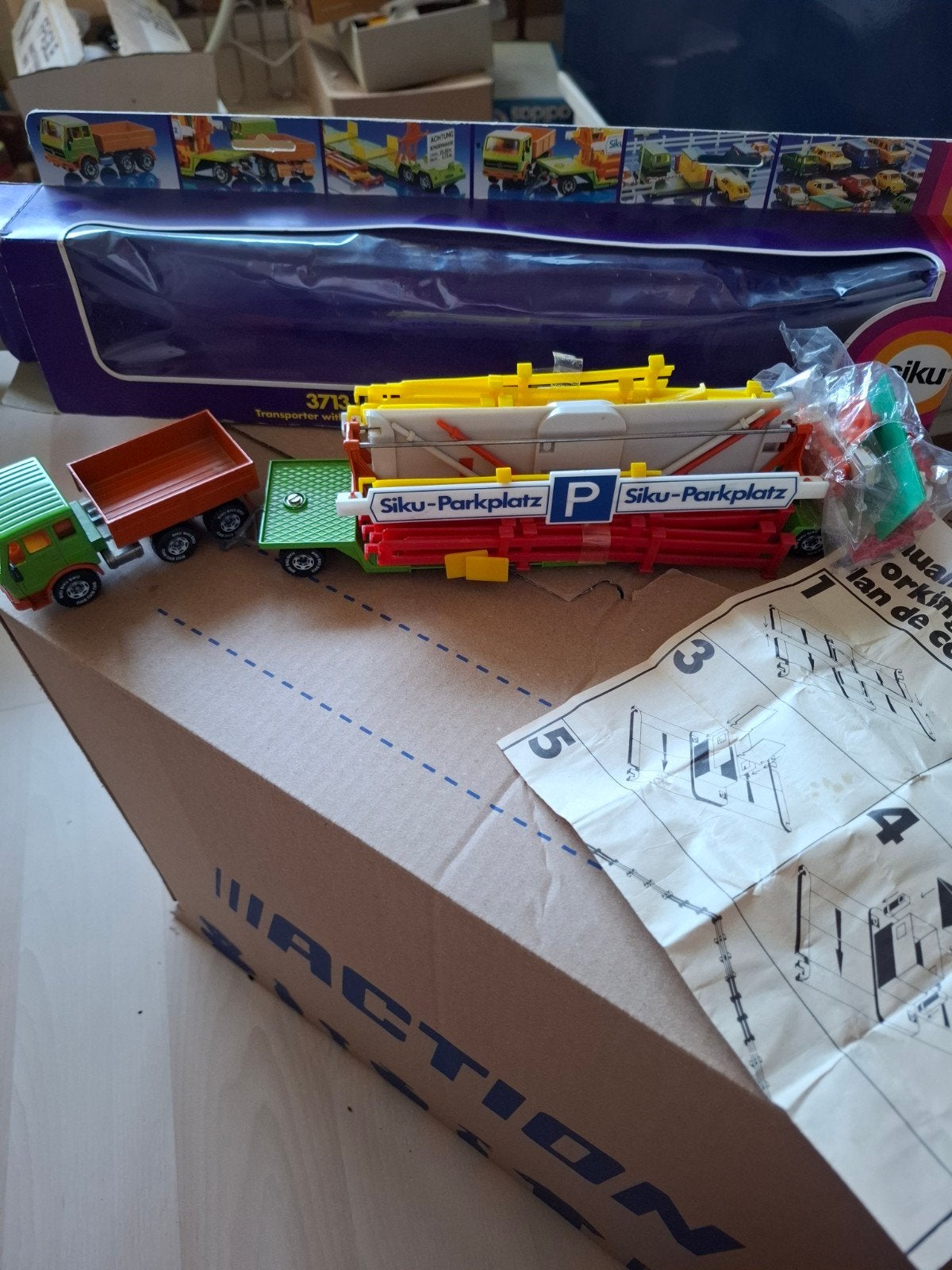 Siku 3713 LKW-Transporter met Parkeergarage - Compleet, Ophalen, Gebruikt