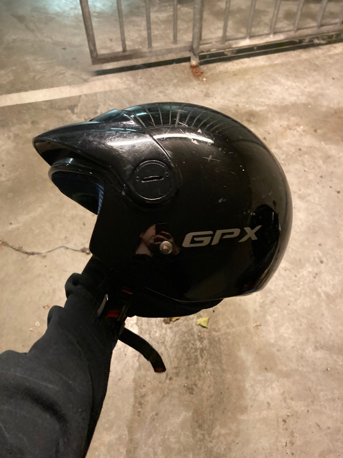 Helm voor op de scooter - Maat M, Fietsen en Brommers, Ophalen, Gebruikt, Medium