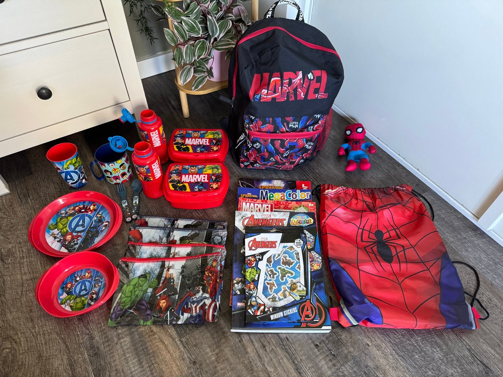 Groot Marvel Avengers Spiderman pakket: rugzak, lunchbox, et, Ophalen, Nieuw, Jongen of Meisje