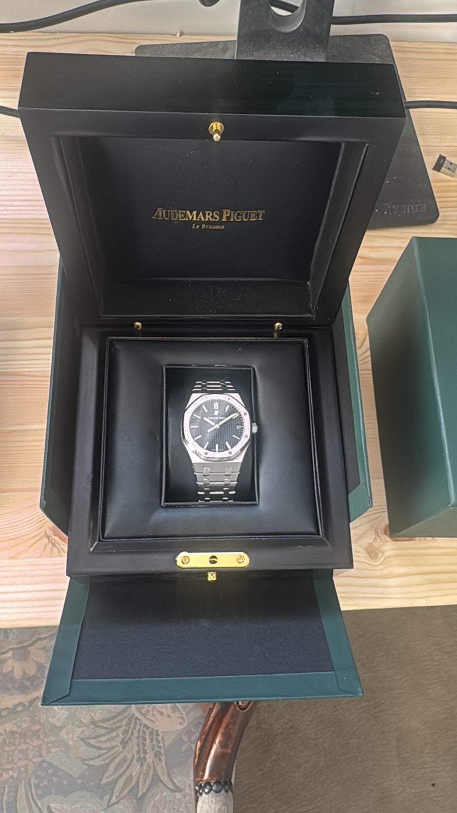 Originele Audemars Piguet Royal Oak – zwarte wijzerplaat, Sieraden, Tassen en Uiterlijk, Overige merken, Polshorloge, Overige materialen