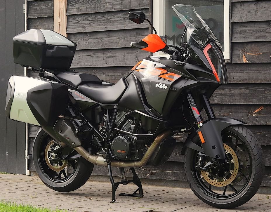 KTM 1290 SUPER ADVENTURE S (bj 2019) Akrapovic, 3x Koffer, Motoren, 2 cilinders, KTM, Motorrijbewijs A, Bedrijf