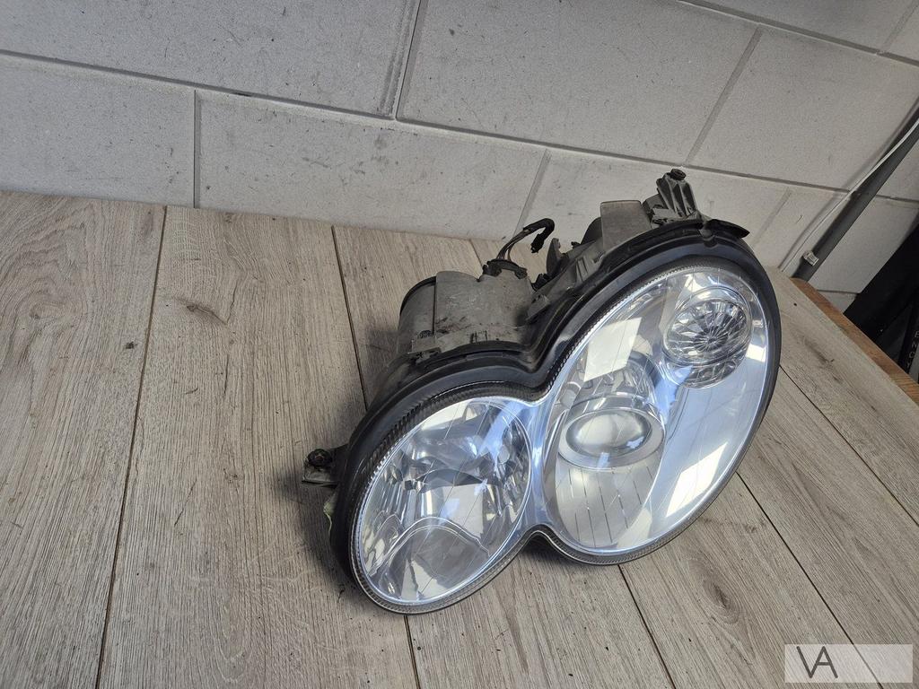 Koplamp xenon links Mercedes C klasse W203 sportcoupe €200, Gebruikt, -, Ophalen of Verzenden, -