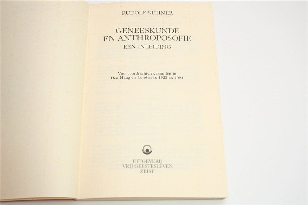 Rudolf Steiner\'s Antroposofische Geneeskunde [1923-1924], Boeken, Ophalen of Verzenden, Gelezen, Overige onderwerpen, Achtergrond en Informatie