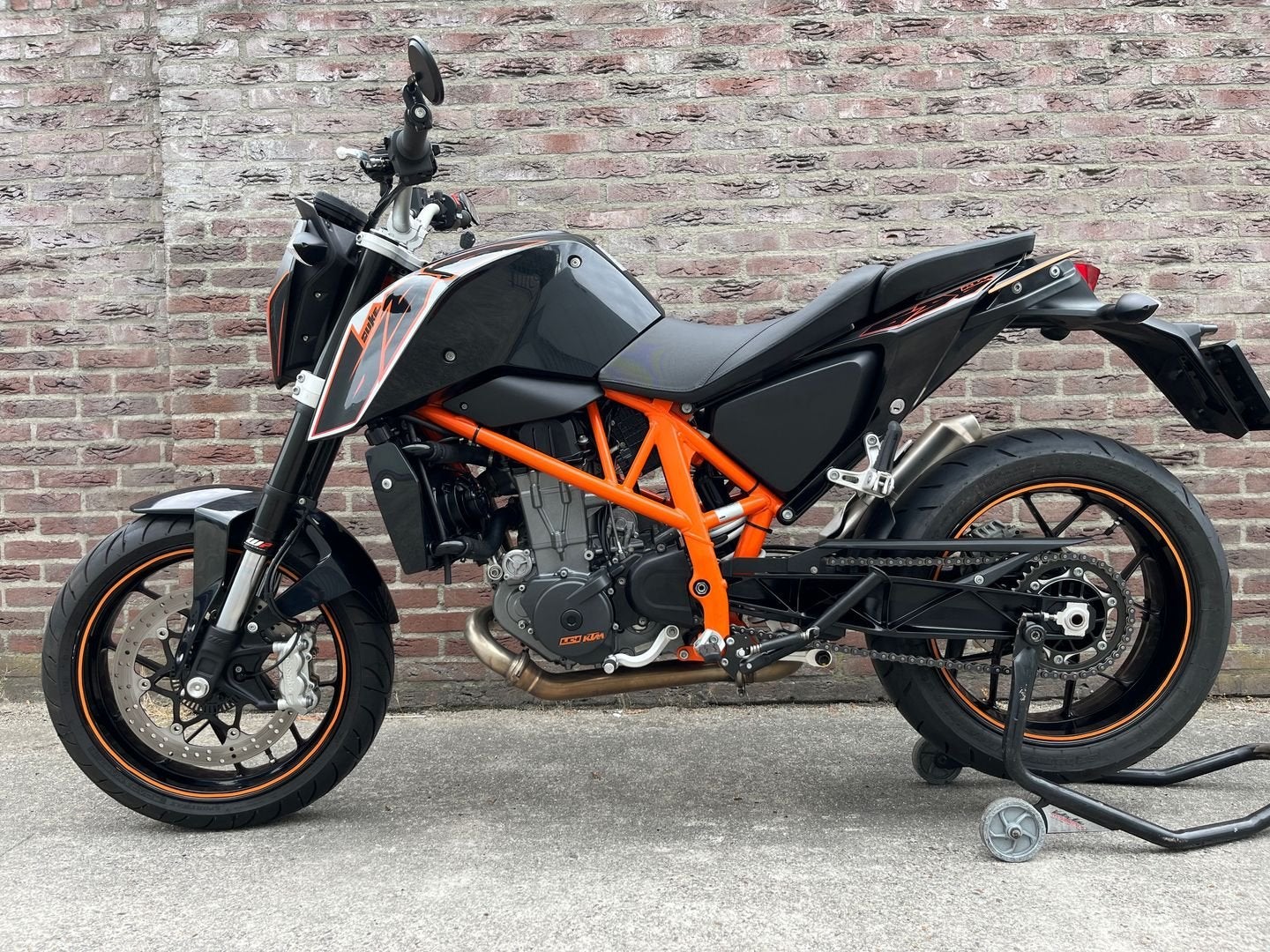 KTM 690 DUKE (bj 2016) nett motor lage km stand A2 mogelijk, KTM, Motorrijbewijs A, Bedrijf, Onbekend