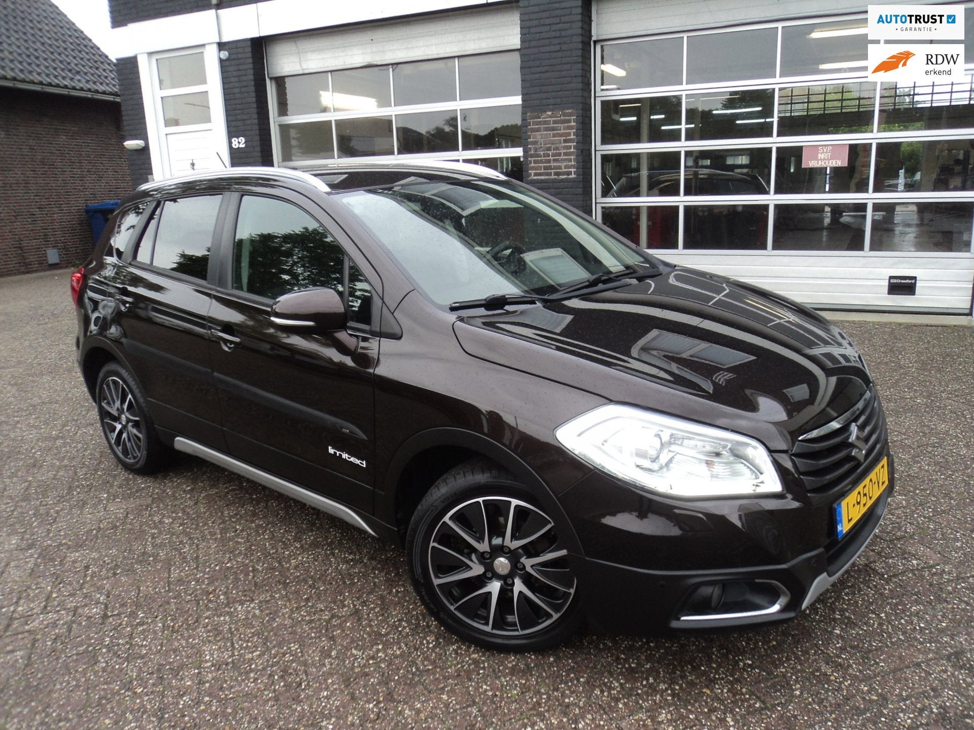 Suzuki SX4 S-Cross 1.6 Exclusive Cruise Stoelverwarming Appl, Stof, Gebruikt, 4 cilinders, Bruin