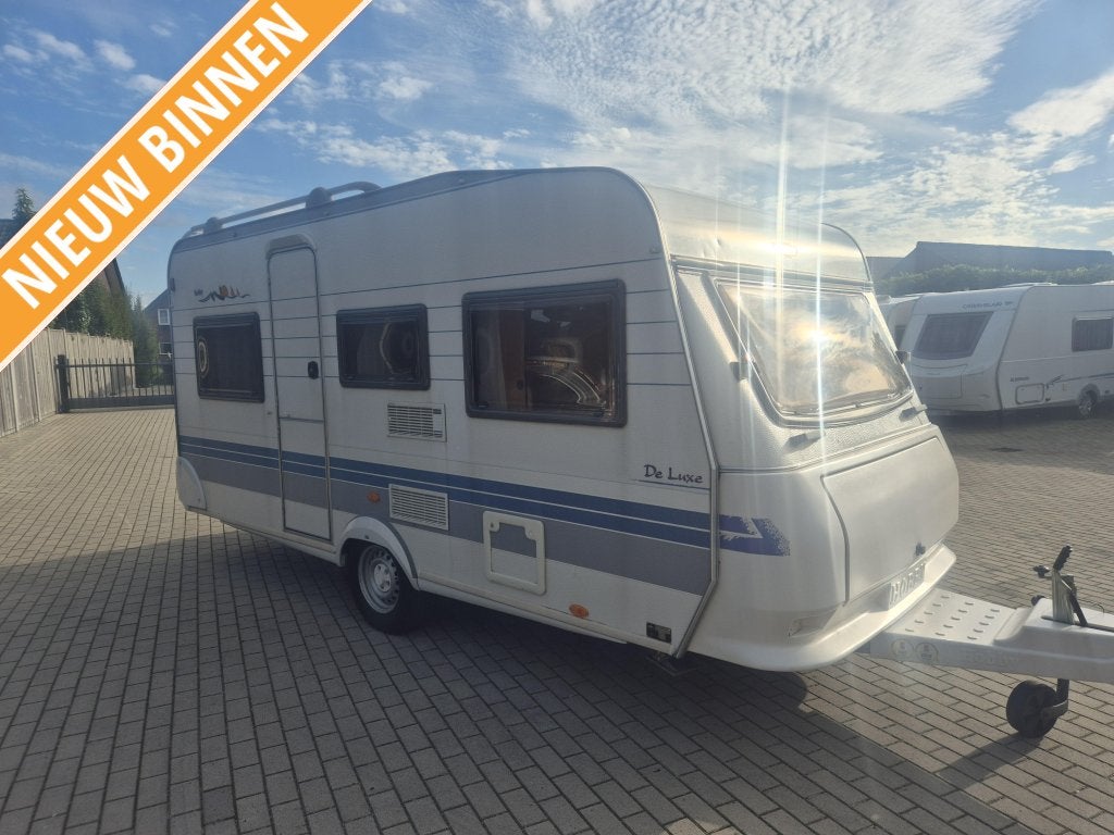 Hobby de luxe 450 UF + Mooie voortent en luifel, Caravans en Kamperen, Overige typen, Standaardzit, Hobby, Bedrijf