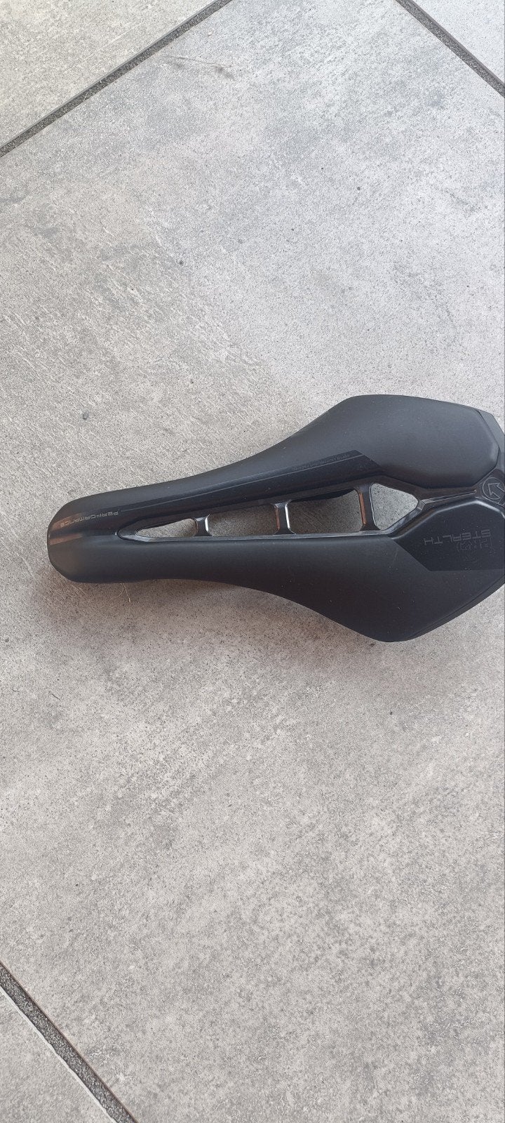 PRO Stealth Performance Zadel - Zo goed als nieuw, Fietsen en Brommers, Fietsonderdelen, Kunststof, Racefiets, Ophalen of Verzenden