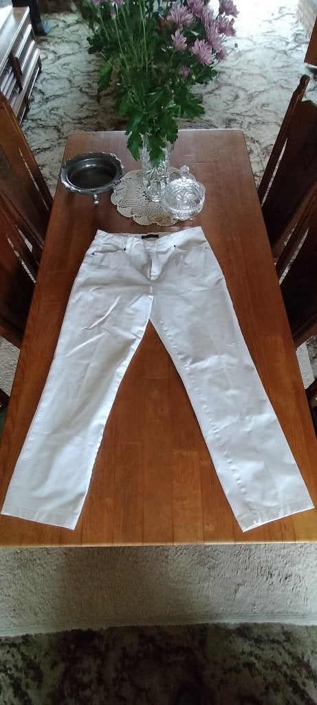 NIEUWSTAAT: ROSNER DAMESJEANS WIJDTEMAAT 42 !, Verzenden, Wit, Maat 42/44 (L), Zo goed als nieuw