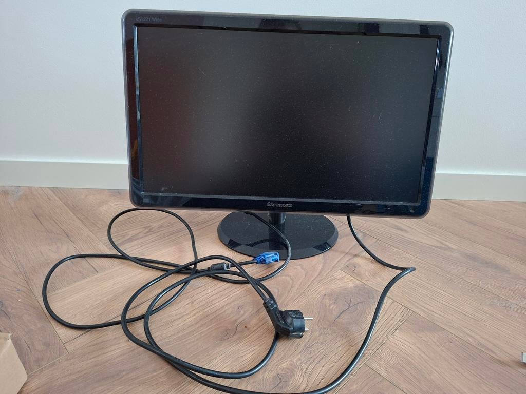 Lenovo LS2221 Wide  - Gratis voor zak snoep of pakje stiften, Ophalen, Gebruikt, VGA, Lenovo