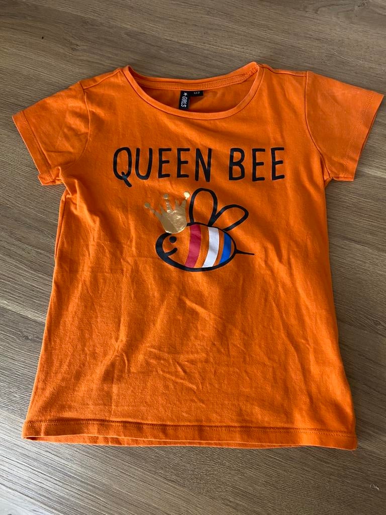 Koningsdag tshirt maat 122, Ophalen of Verzenden, Zo goed als nieuw, Jongen of Meisje, Shirt of Longsleeve