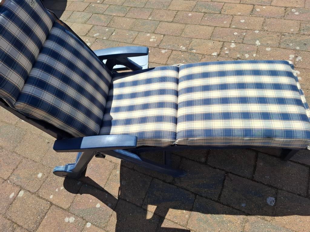 Hartman ligbed blauw met kussen., Ophalen, Gebruikt, Kunststof